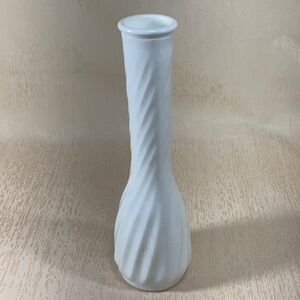 Elegant Swirl Milk Glass Vase